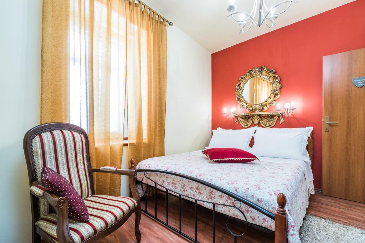 Emperor'S Suites Split Exteriör bild